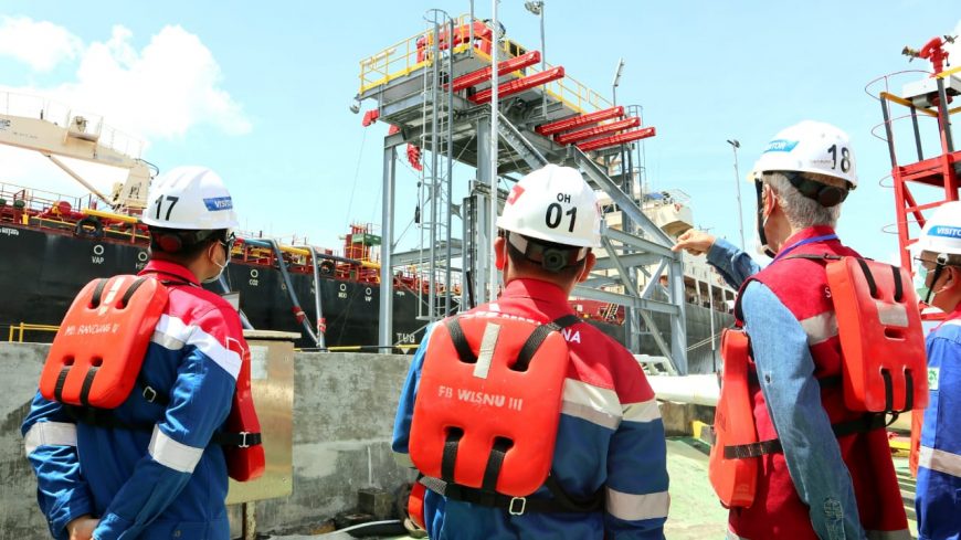  Direksi Pertamina mengunjungi lokasi operasi Integrated Terminal Bitung dan Lapangan Panas Bumi PGE di Tomohon dan Minahasa