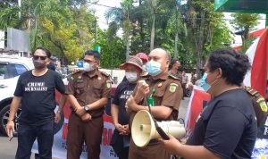 Demo Kejari Manado