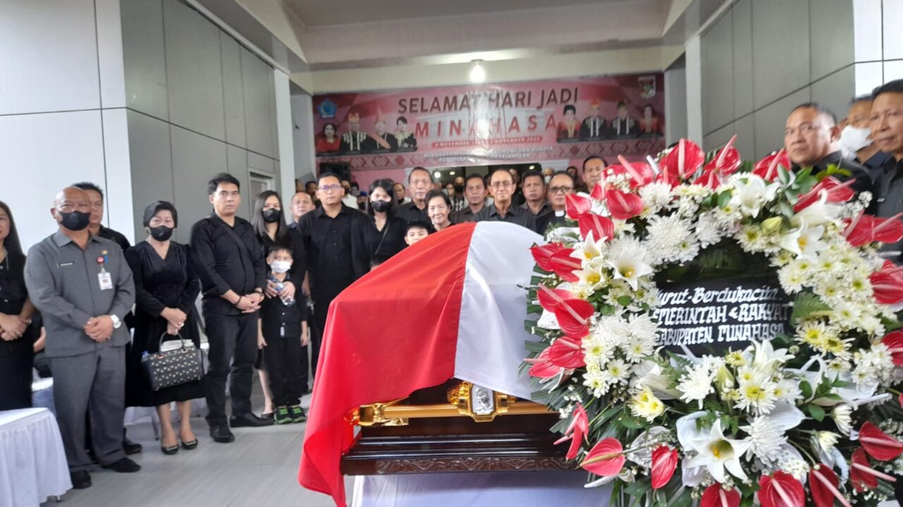 Almarhum Bupati Minahasa