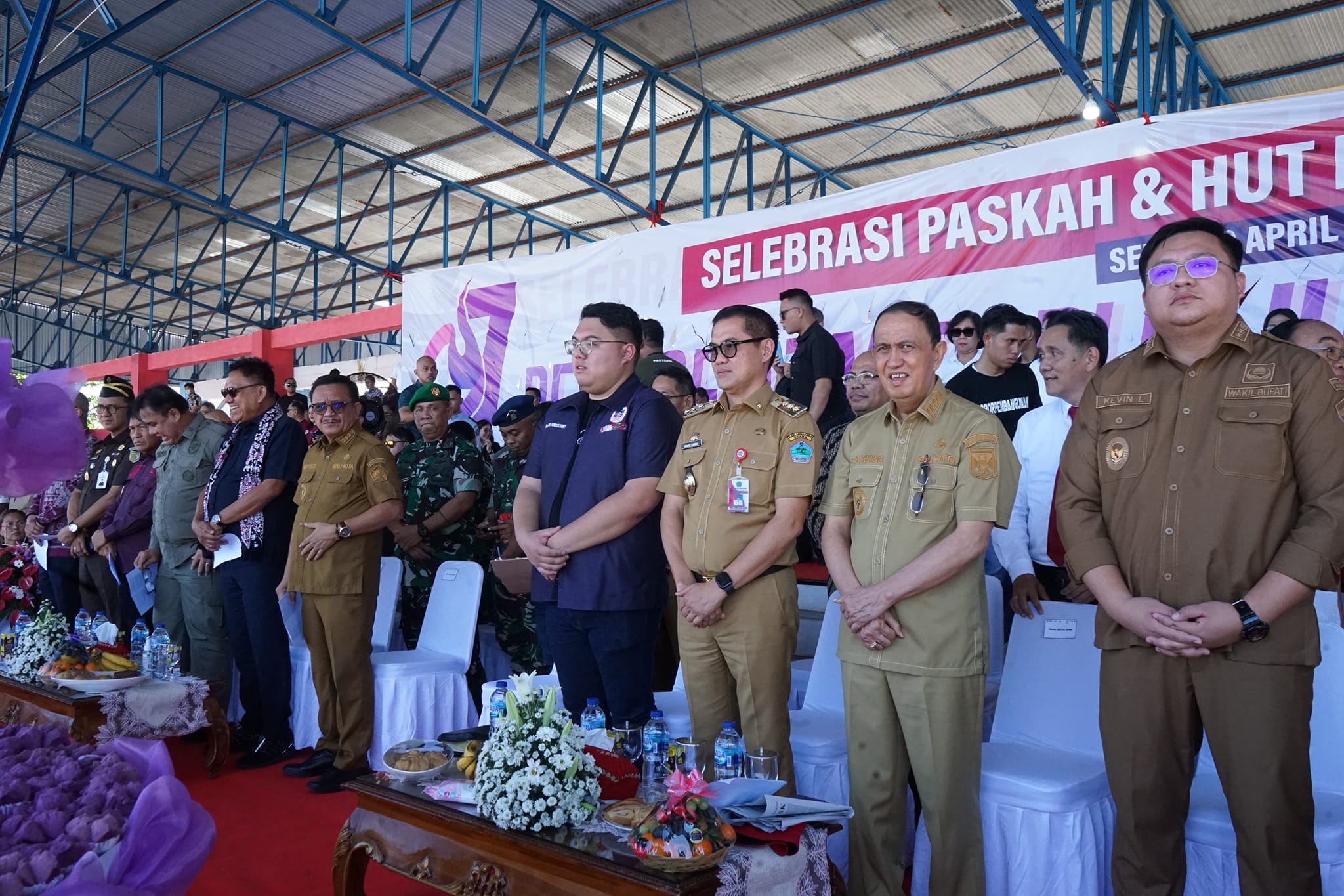 bUPATI mINAHASA ROR