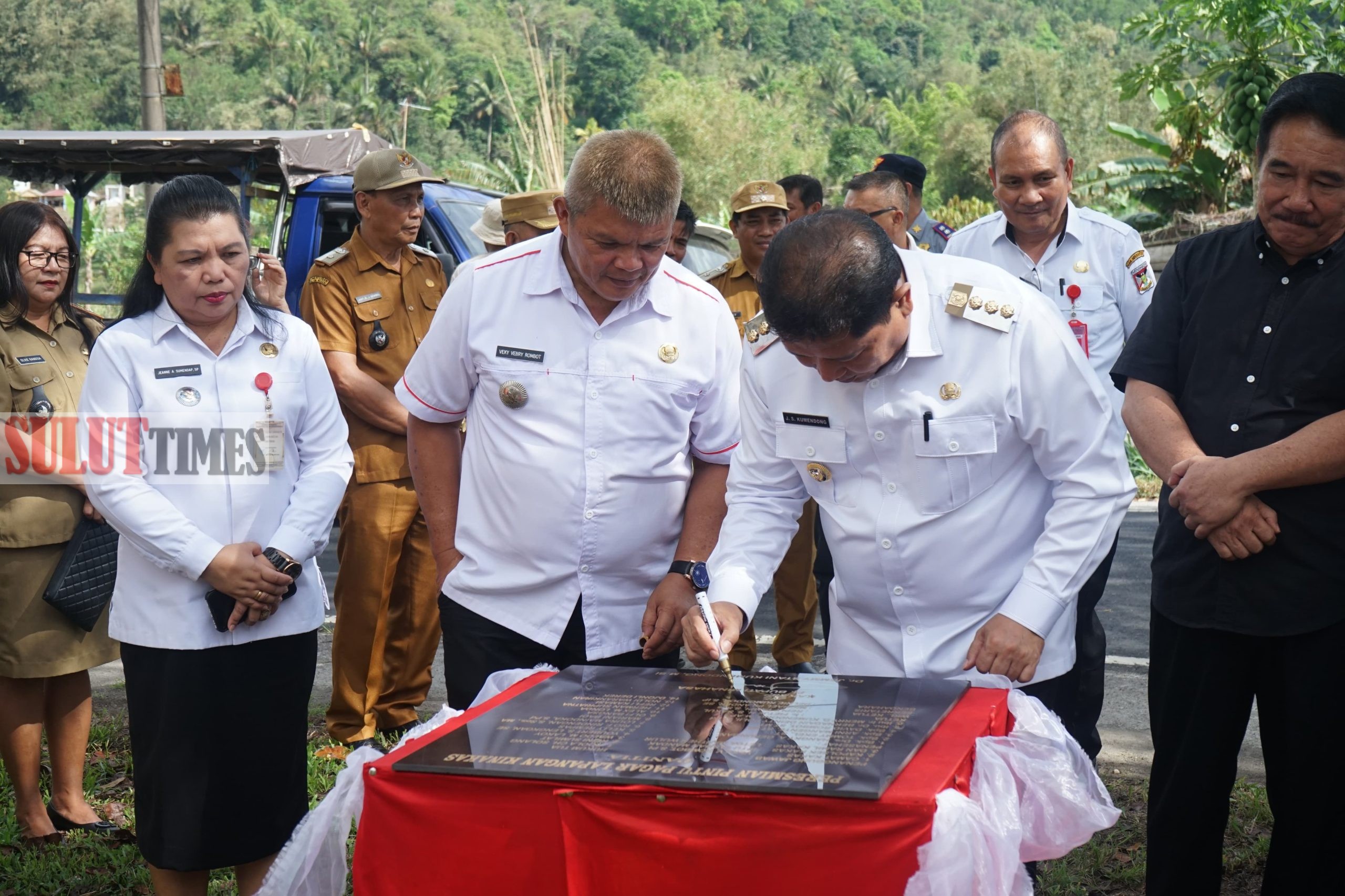 Bupati Kumendong