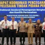 Target Penyelesaian Tindak Pidana Pertanahan Tercapai, Kapolda Sulut Terima Pin Emas dari Menteri ATR/BPN RI