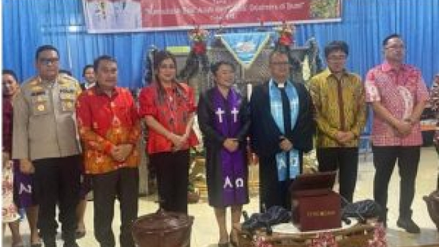 Kapolresta Manado Hadiri Safari Natal, Ajak Masyarakat Jemaat KGPM Solafide Rayakan Kebahagiaan Bersama