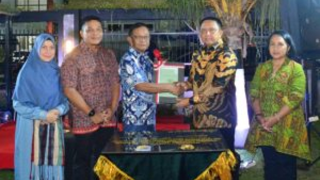 Pangdam XIII/Merdeka Hadiri Acara Penyerahan Sertifikat dan Surat Hibah dari Gubernur Sulteng