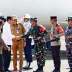 Pangdam XIII/Merdeka Sambut Kedatangan Presiden RI Joko Widodo di Bandara Samratulangi