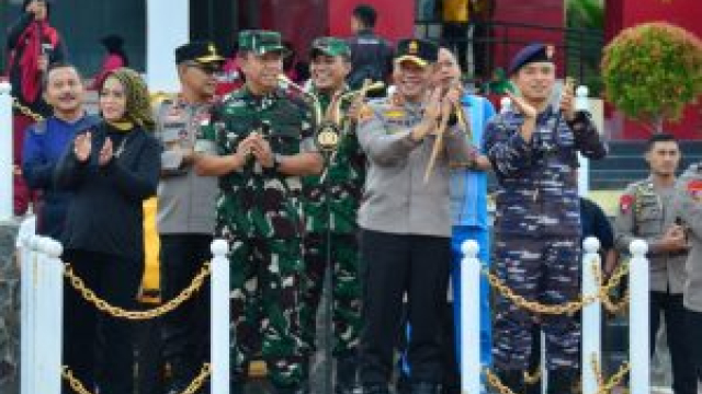 Perkuat Sinergitas TNI-Polri, Pangdam XIII/Merdeka dan Kapolda Sulteng Tanda Tangan Perjanjian Kerja Sama (PKS)