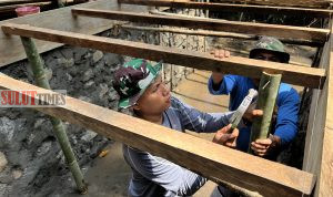 Desa Kayuwatu