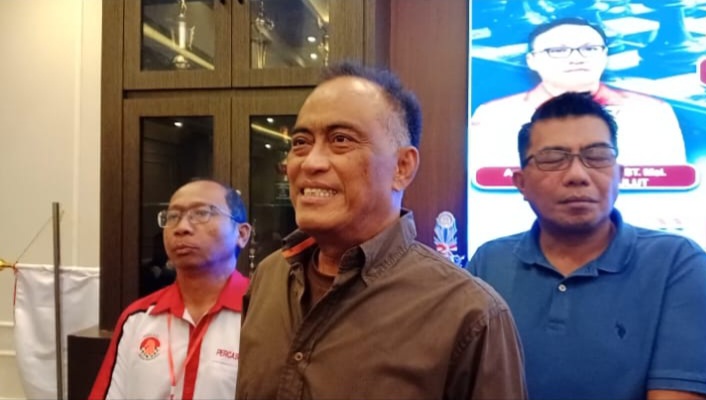 Direktur Utama PDAM Manado, Meicky Taliwuna