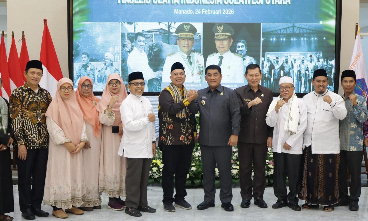 gubernur sulut yulius Selvanus