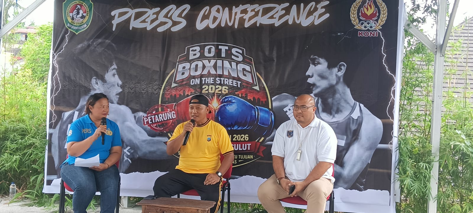 Boxing on the Street Manado