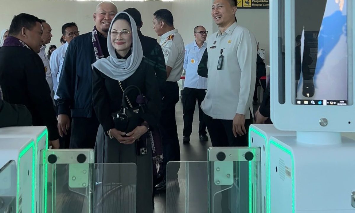 Autogate Bandara Sam Ratulangi Manado