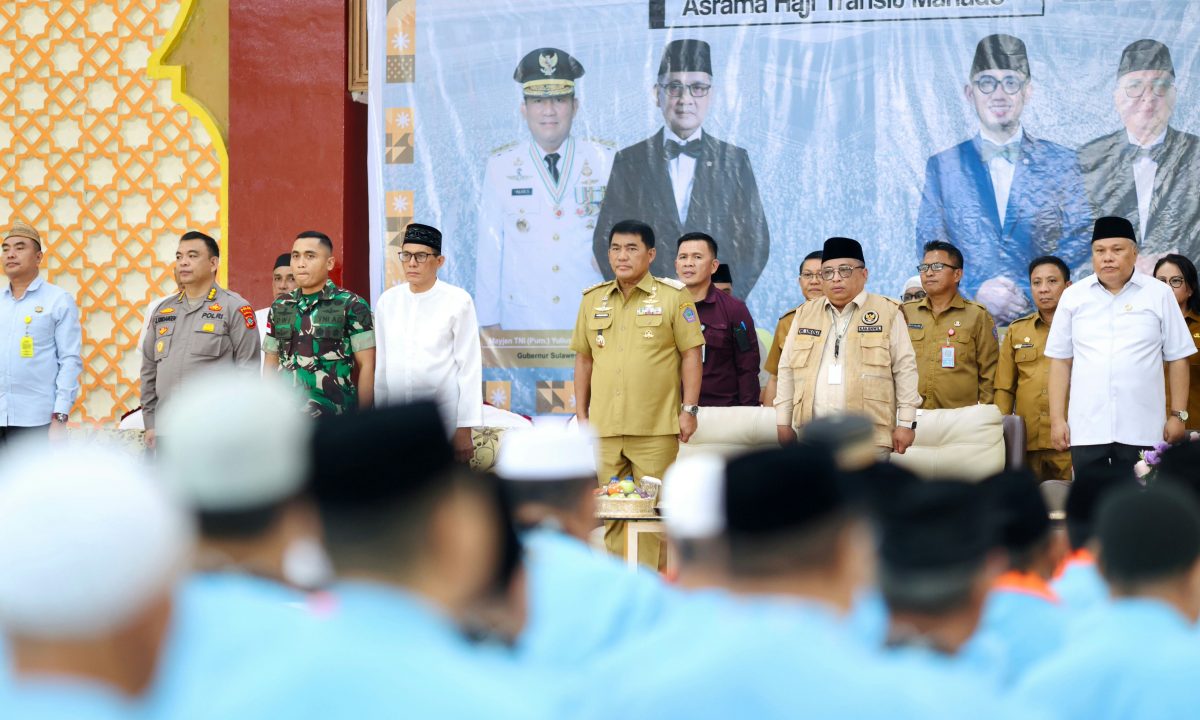 pelepasan-jemaah-haji-sulut-2026-gubernur-yulius-serahkan-bantuan-dana-dan-pesankan-persatuan