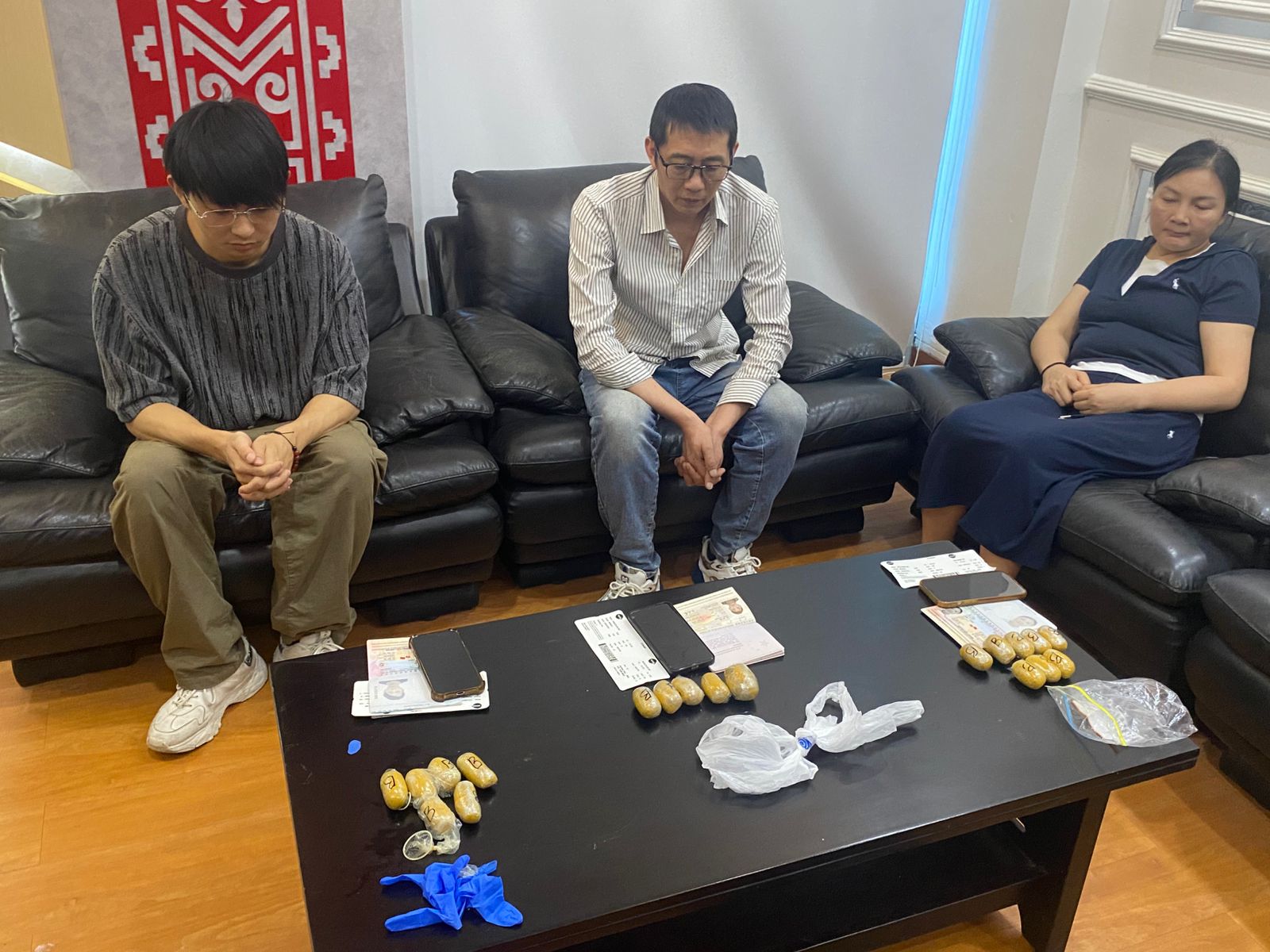 Penyelundupan Emas WNA Cina di Bandara Manado