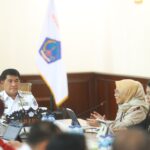 Gubernur Sulut Yulius Selvanus pimpin rapat koordinasi percepatan program bedah rumah 10.800 unit di Manado.