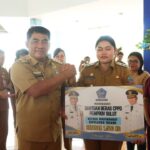 Gubernur Yulius Serahkan Bantuan di Pulau Miangas