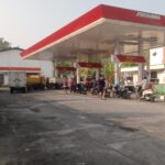 Penyaluran bahan bakar minyak Pertamina di SPBU Manado dan Kepulauan Sangihe pasca penambahan stok BBM.
