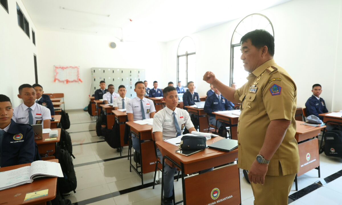 jelang-peresmian-gubernur-yulius-dorong-percepatan-pembangunan-sma-taruna-nusantara-langowan-1